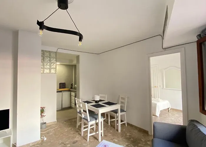 Luminoso Y Centrico Apartamento La Campana